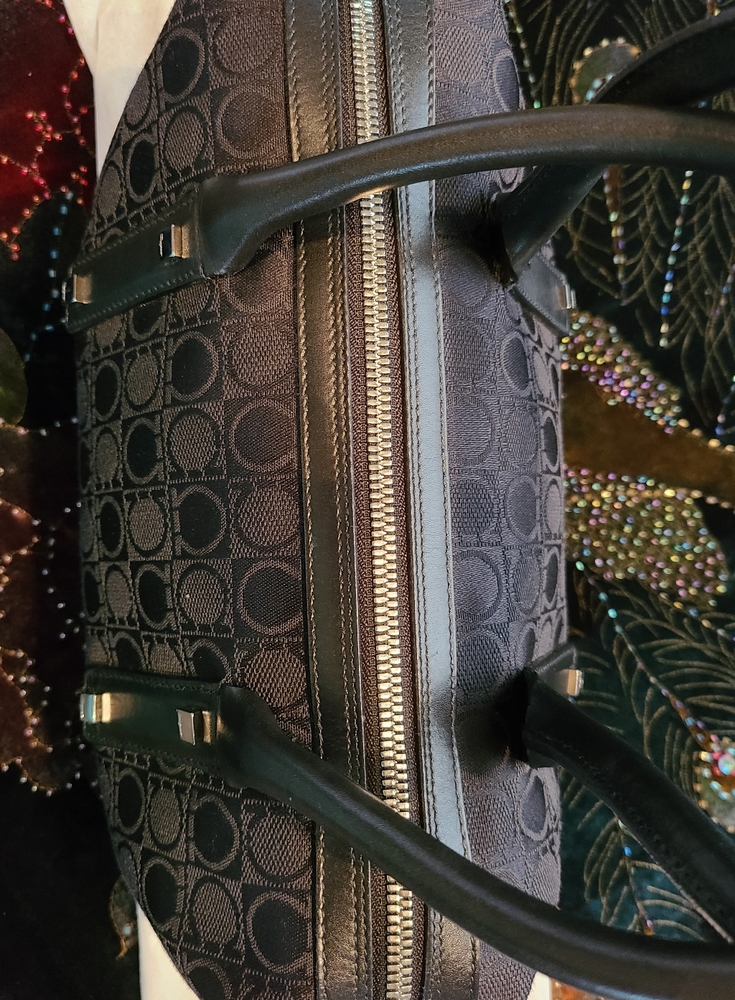 NWOT Salvatore Ferragamo Gianci Bag - Picture 3 of 14